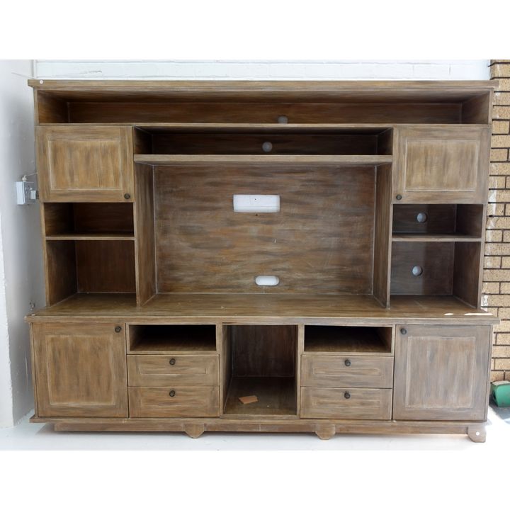 WALL UNIT