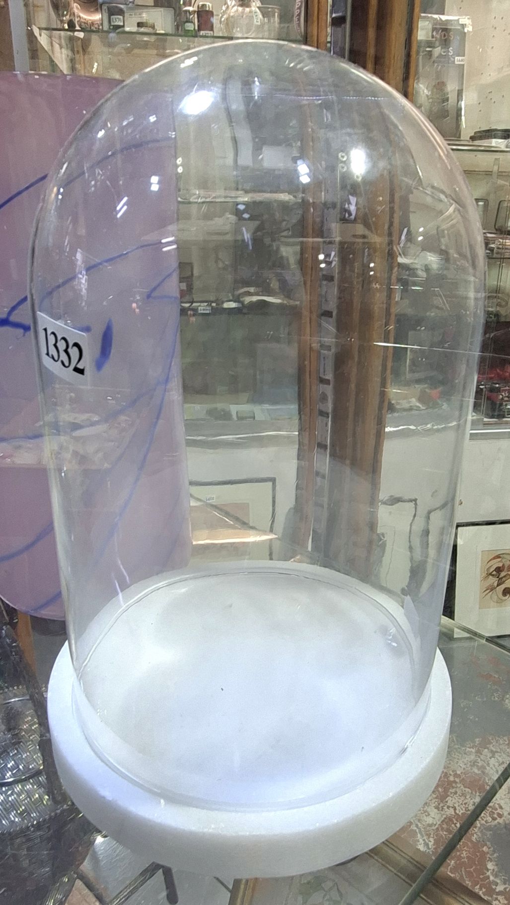 1332 · GLASS DISPLAY DOME