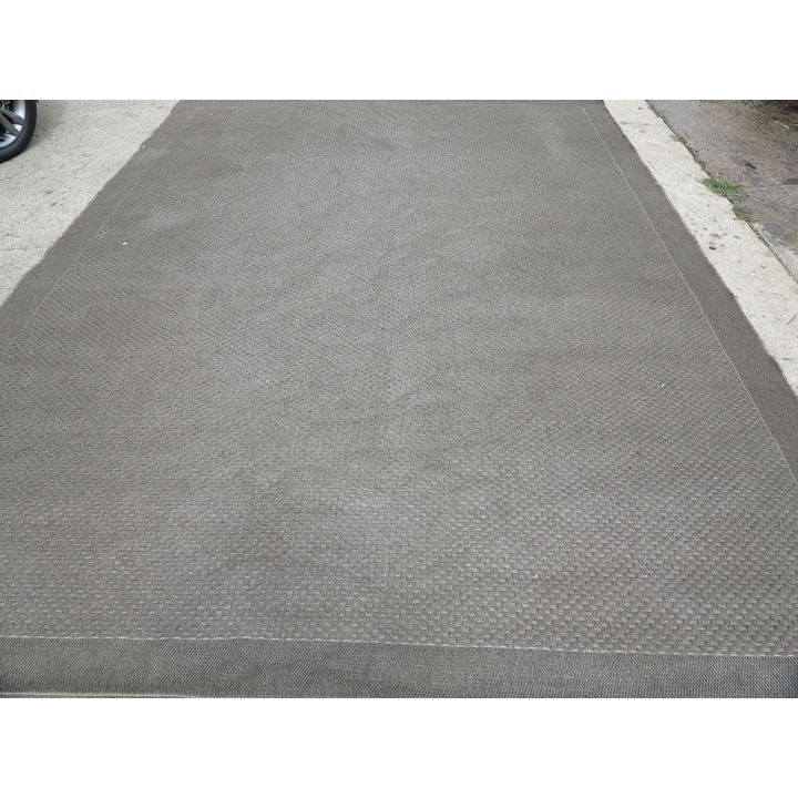 LARGE MACHINE MADE CARPET