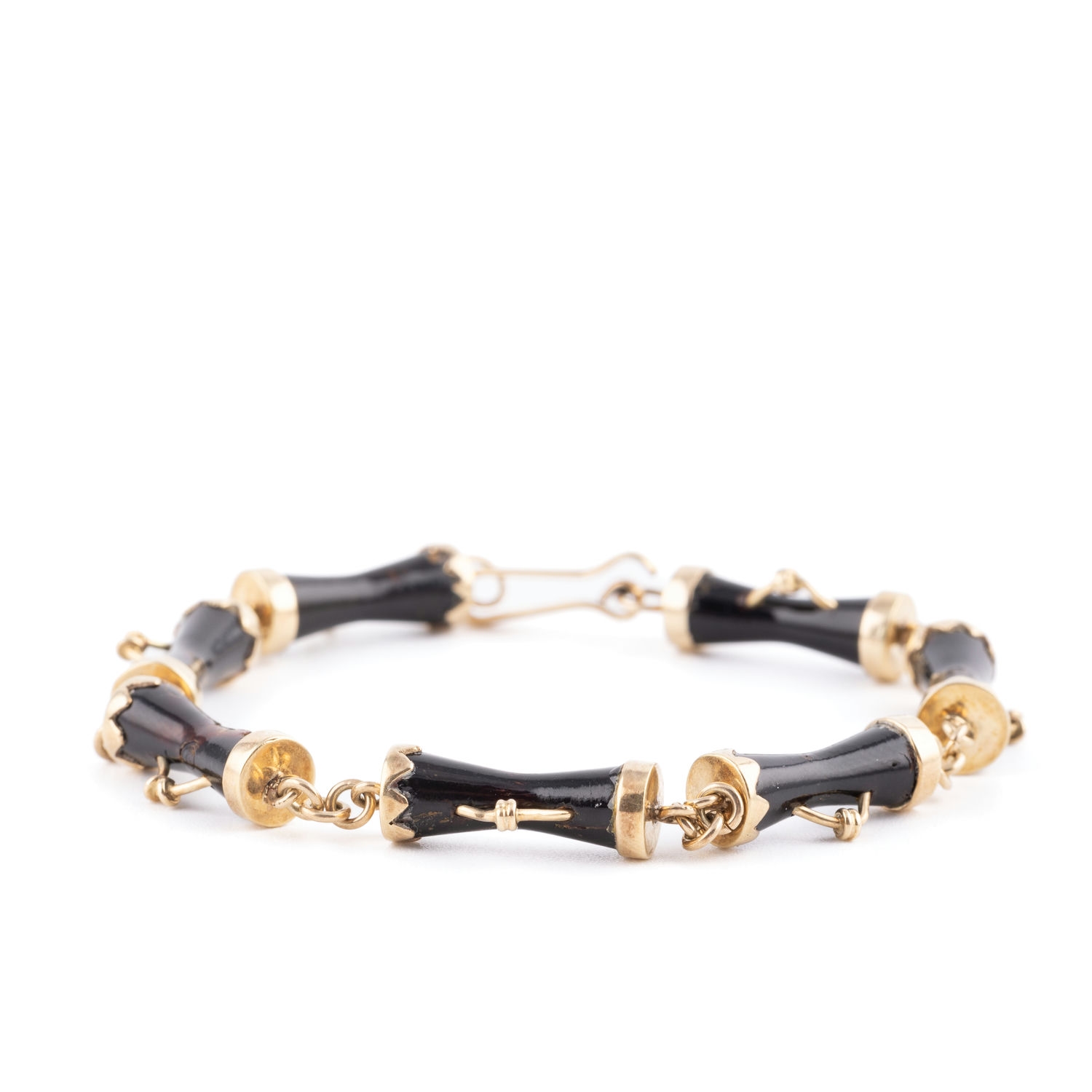 173 · Antique Coral Bracelet 9ct