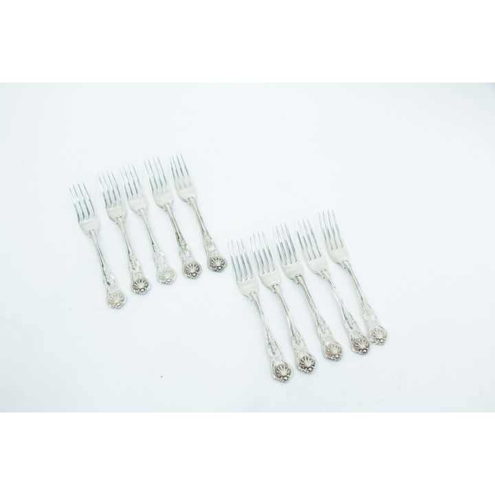 Ten silver Kings Honeysuckle pattern dessert forks