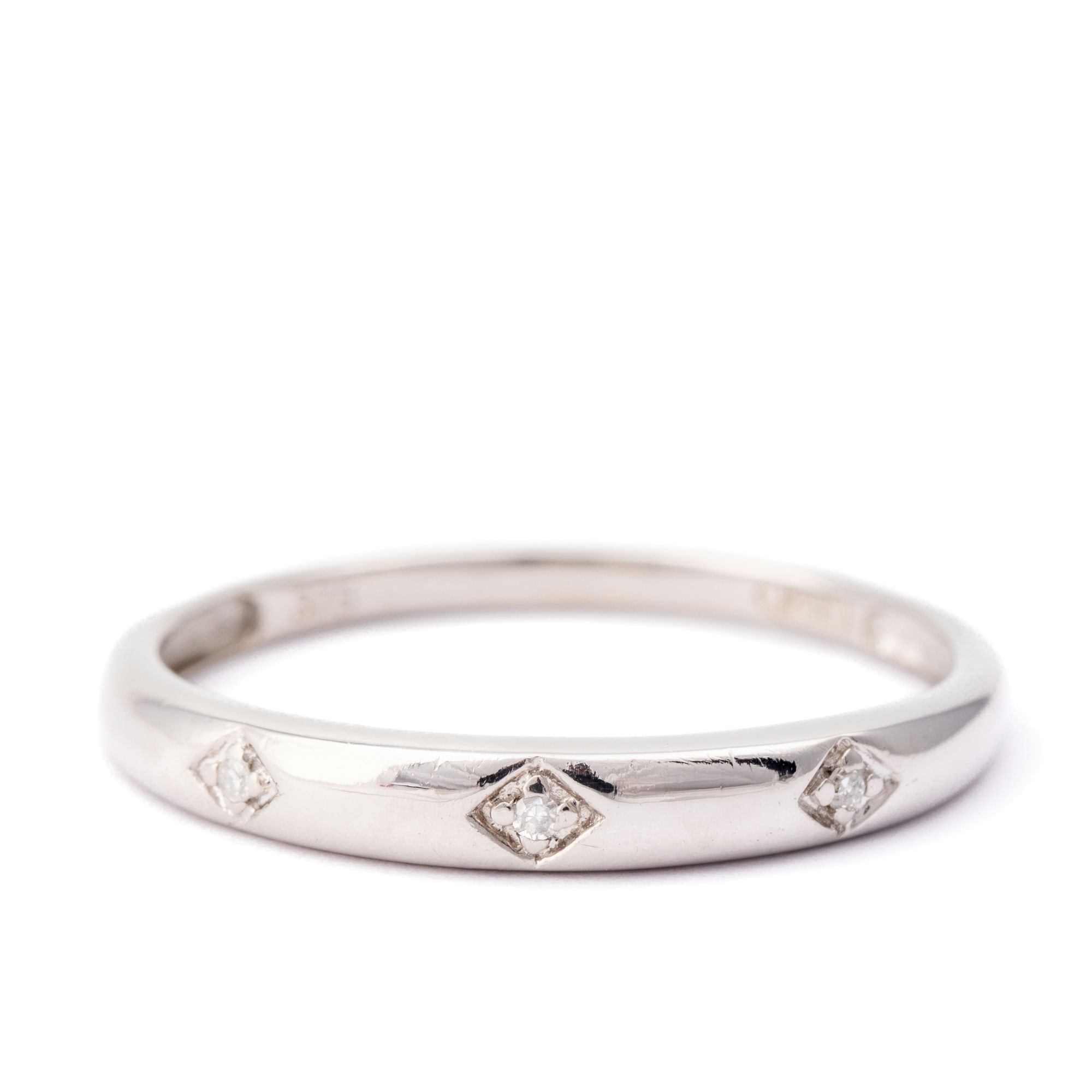 Diamond Band 9ct Gold, Circa 2000s,