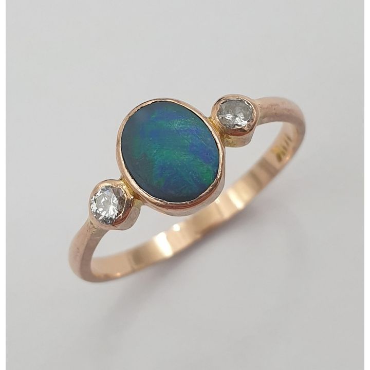 14ct R/G Opal & Diamond Ring