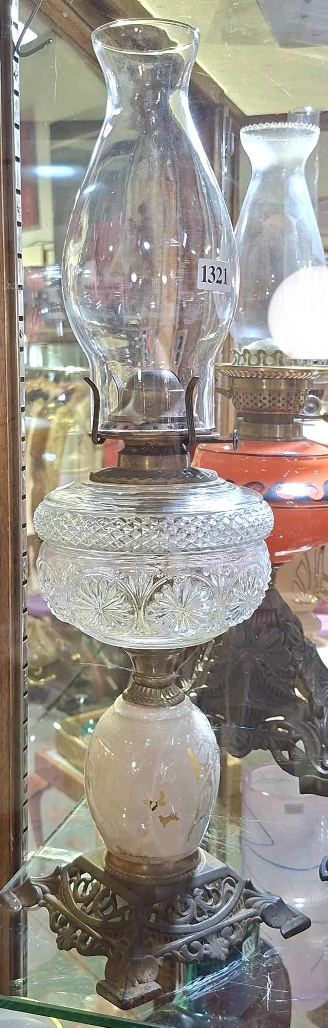 1321 · VINTAGE OIL LAMP