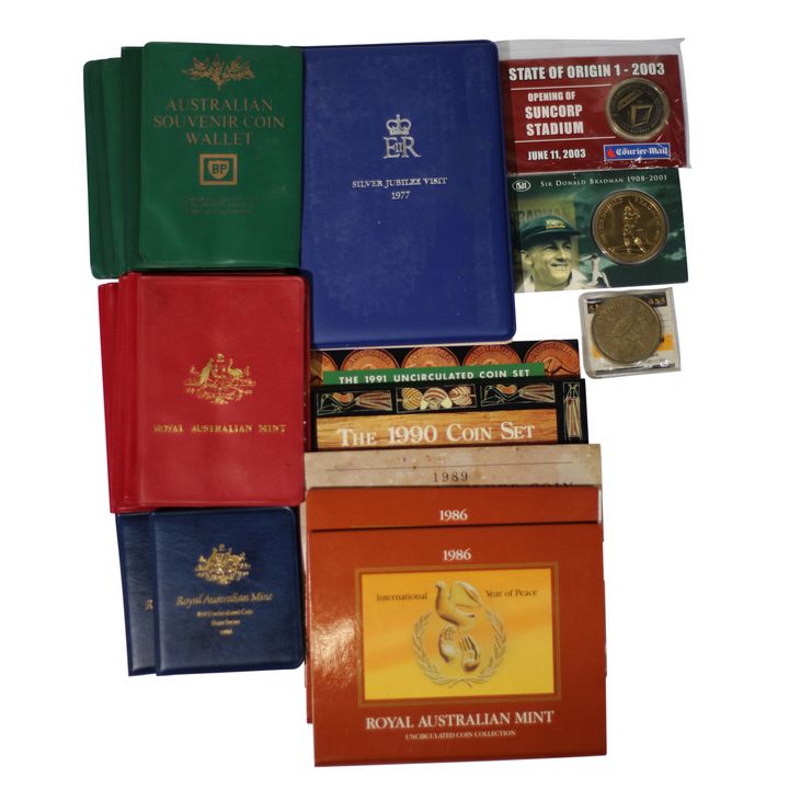 Elizabeth II, Mint Sets EF - UNC