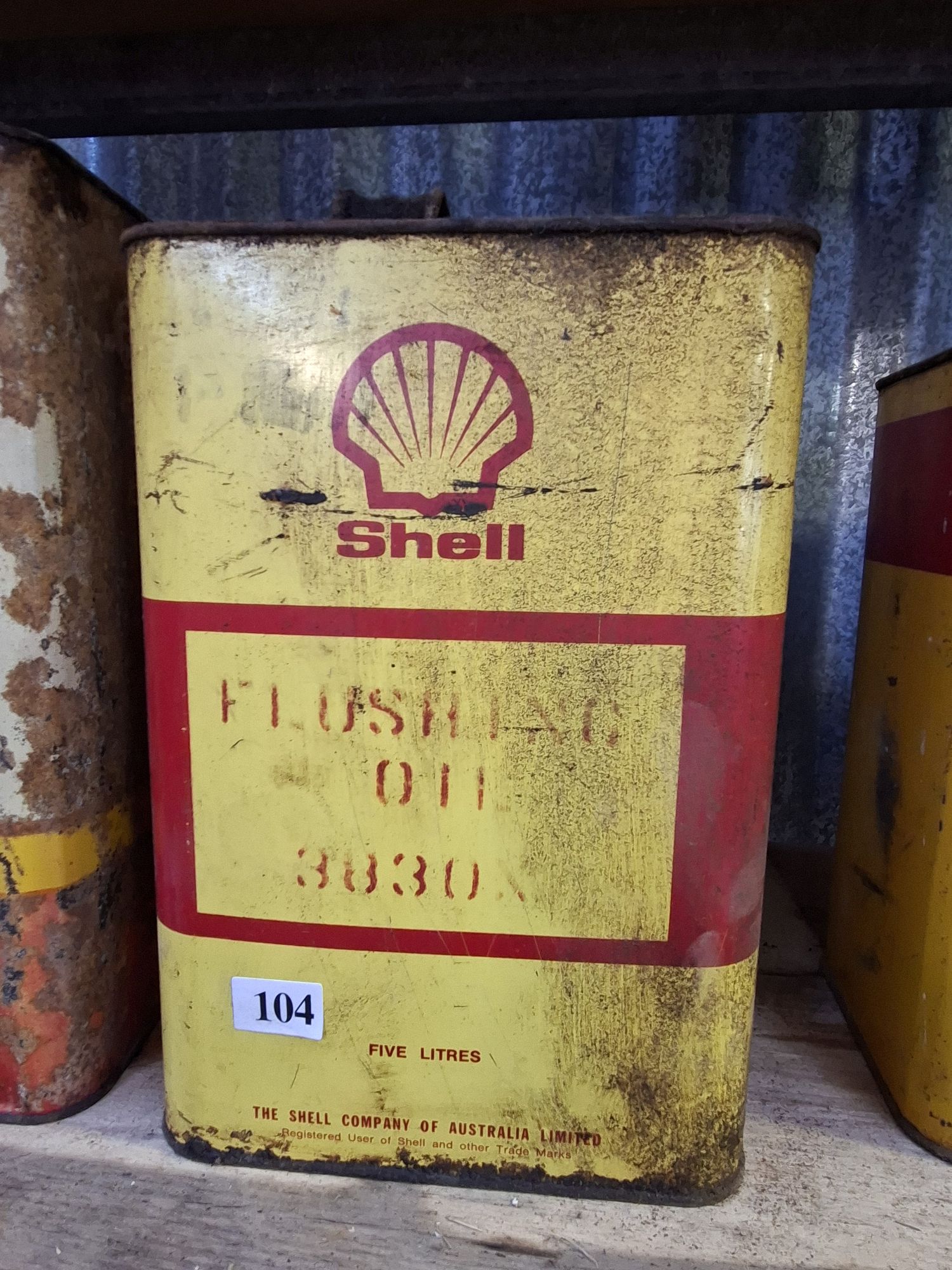 Shell Oil Can