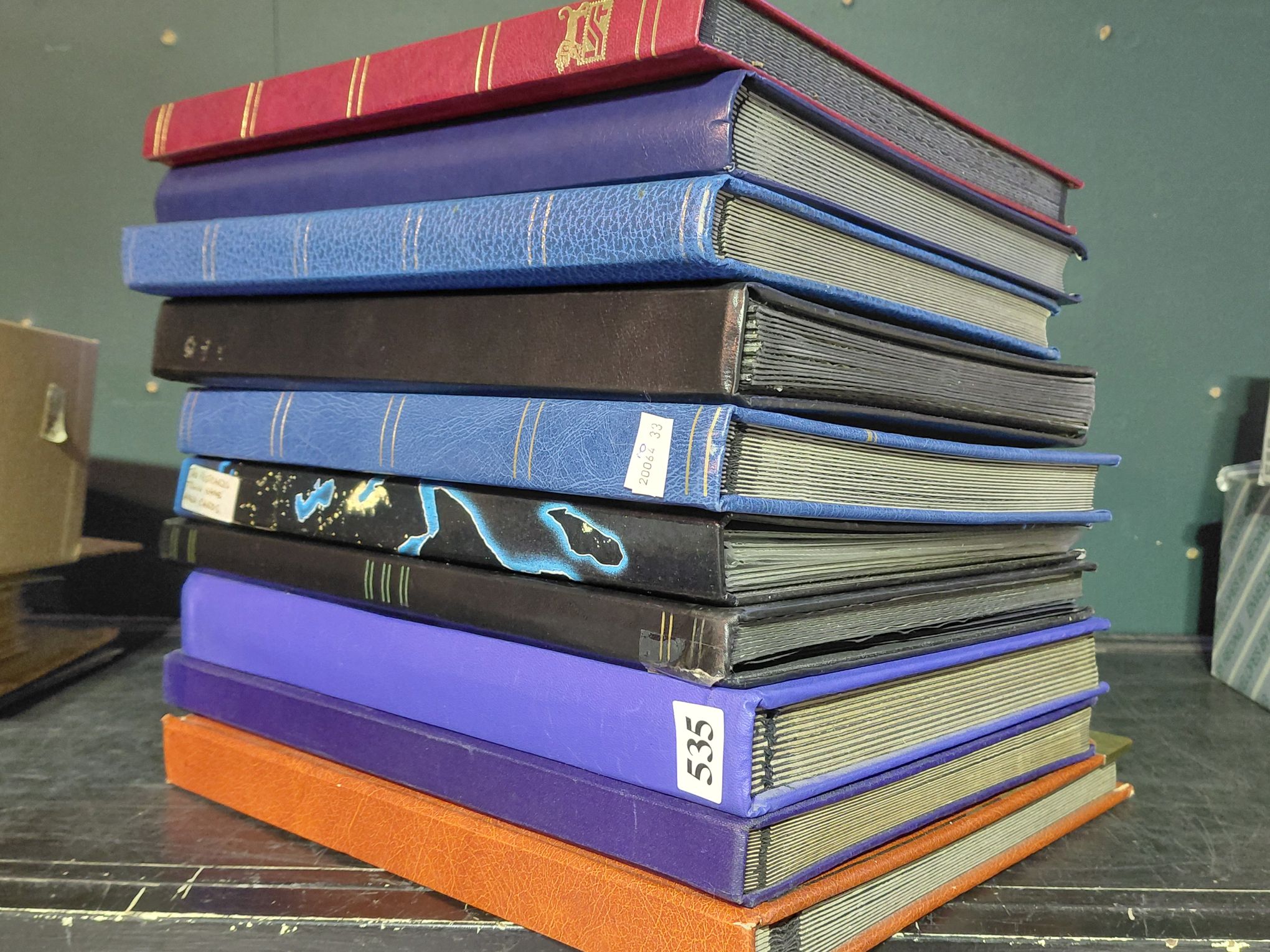 535 · EMPTY STAMP ALBUMS