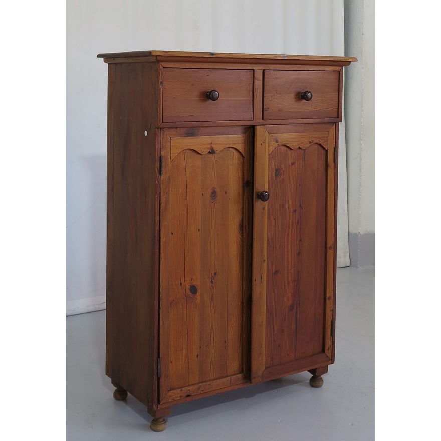 PINE KITCHEN CUPBOARD