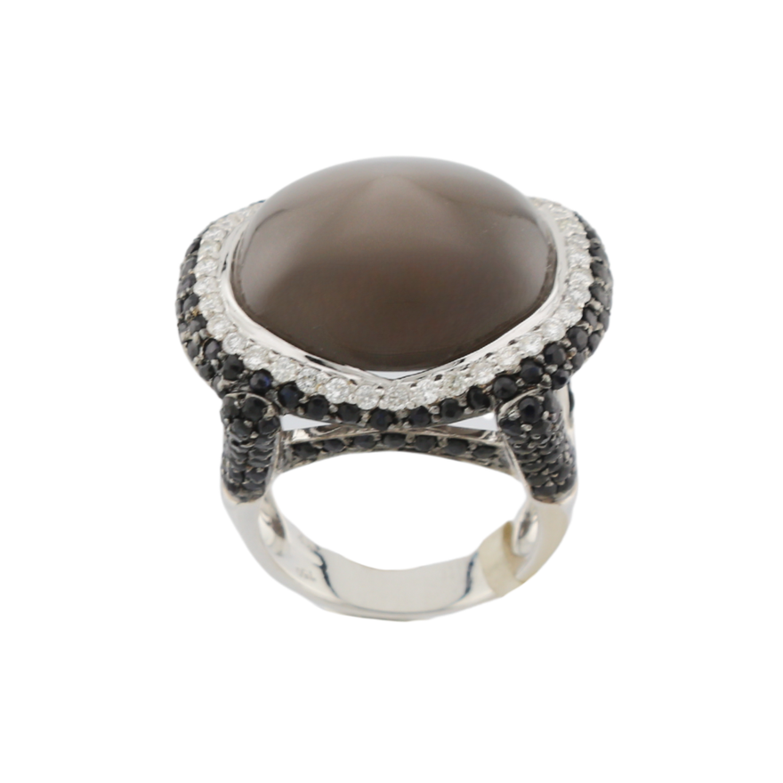 Anillo con calcedonia gris