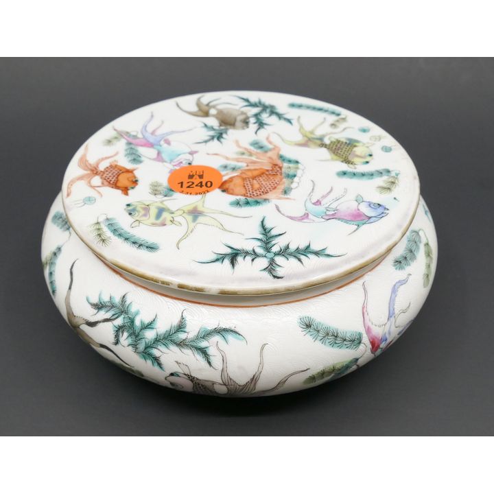 Old Chinese Porcelain Goldfish Box w/ Kangxi Dynasty Mark- 6''