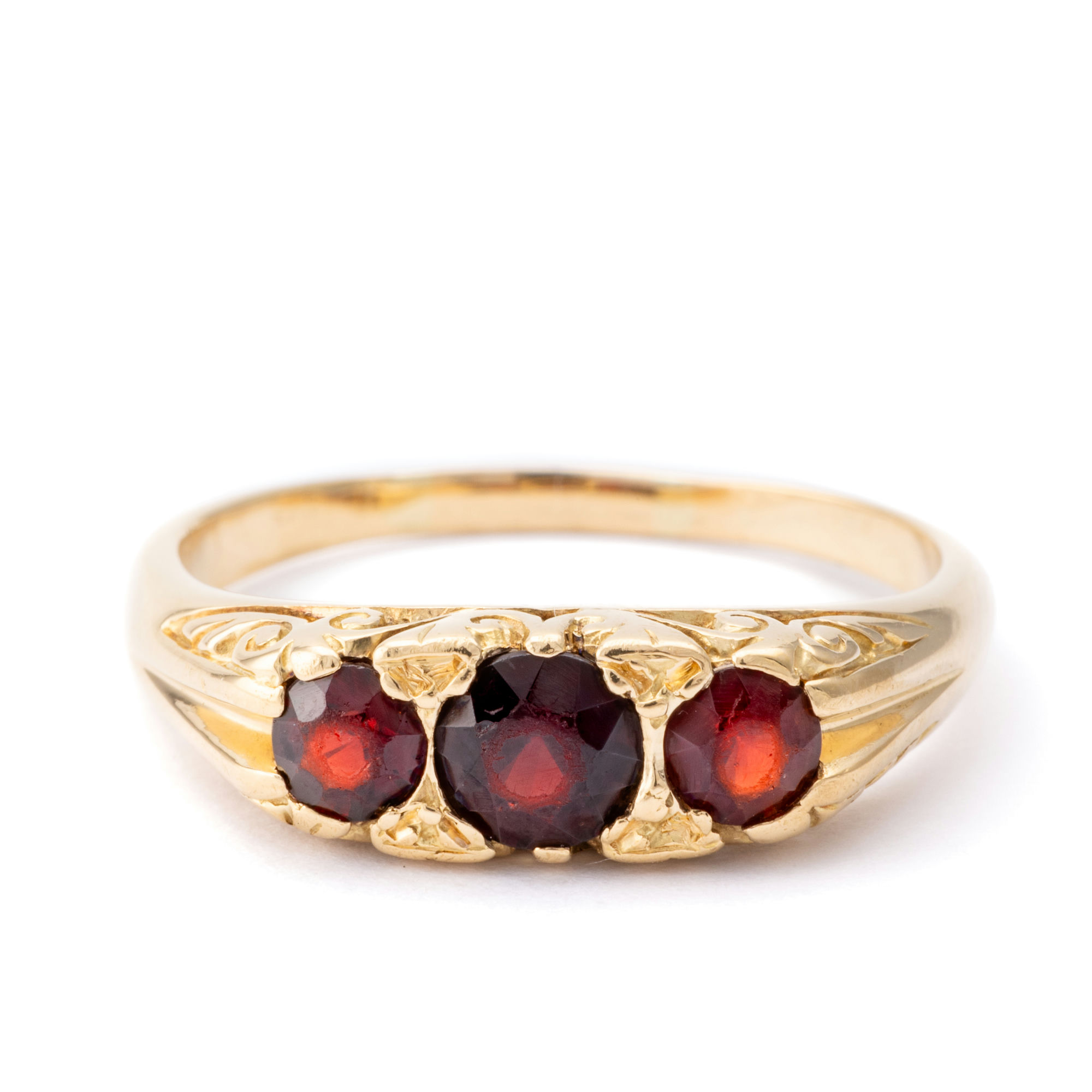 Vintage Garnet Ring 18ct Gold,