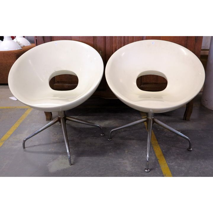 PAIR OF RETRO CHAIRS,