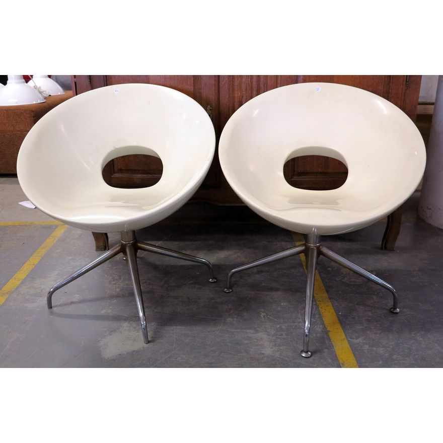 PAIR OF RETRO CHAIRS,