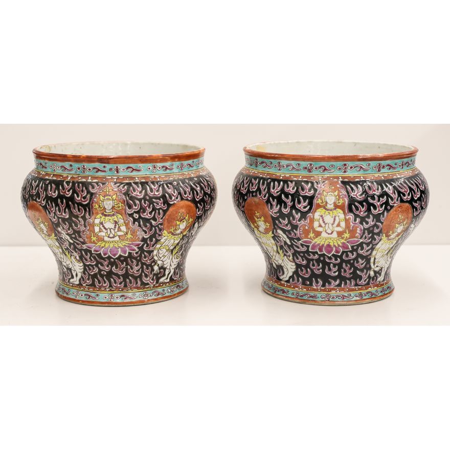 Pair Chinese Bencharong Porcelain Jardinieres