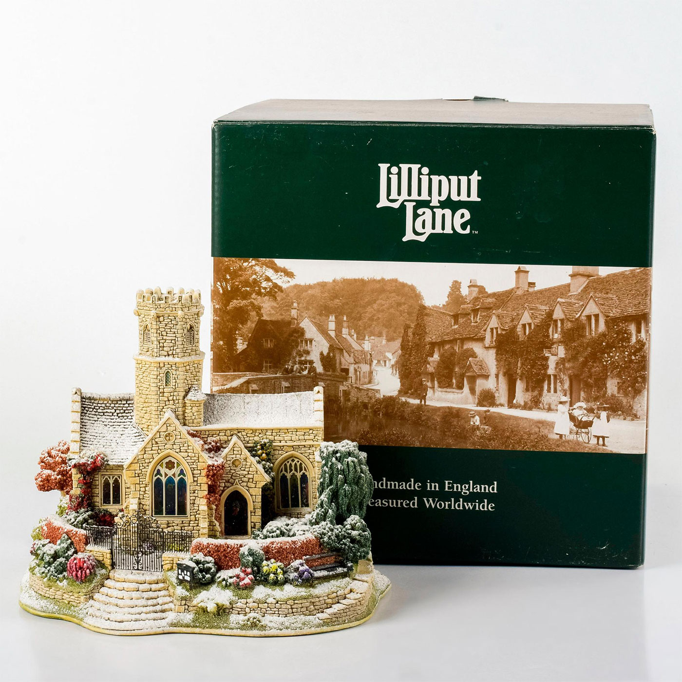 Lilliput Lane Collectable, Lead Kindly Light in Winter L2621