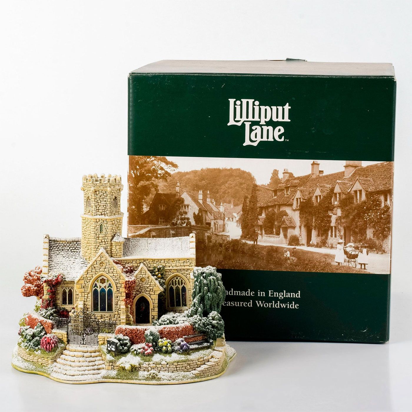 Lilliput Lane Collectable, Lead Kindly Light in Winter L2621 