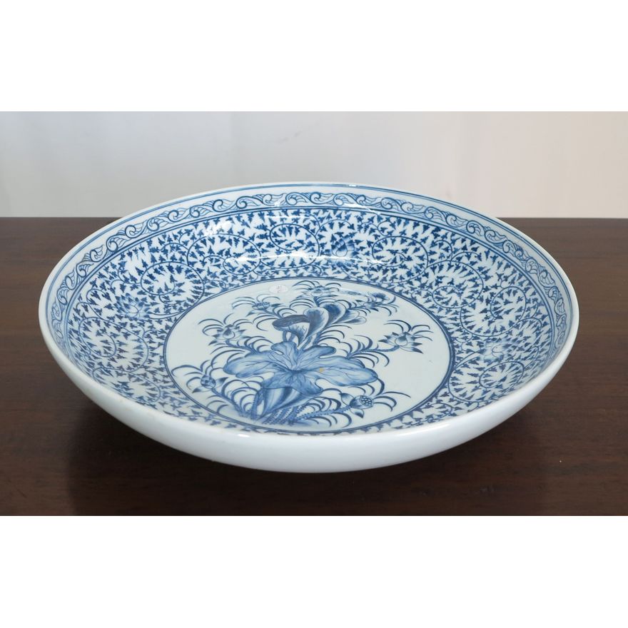 ORIENTAL PORCELAIN BOWL