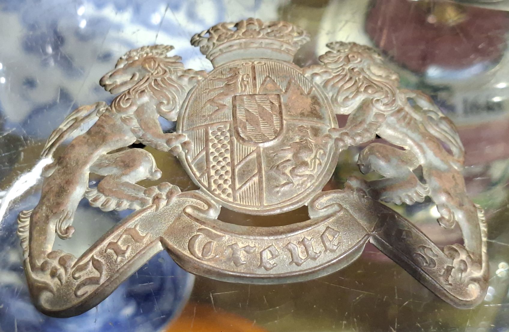 GERMAN WWI PICKELHAUBE BADGE