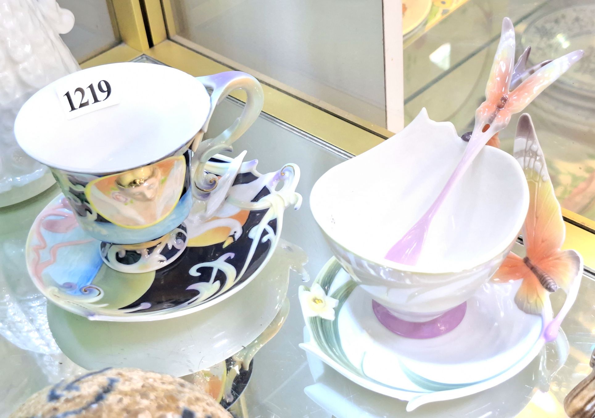 1219 · FRANZ CERAMIC CUPS AND SAUCERS