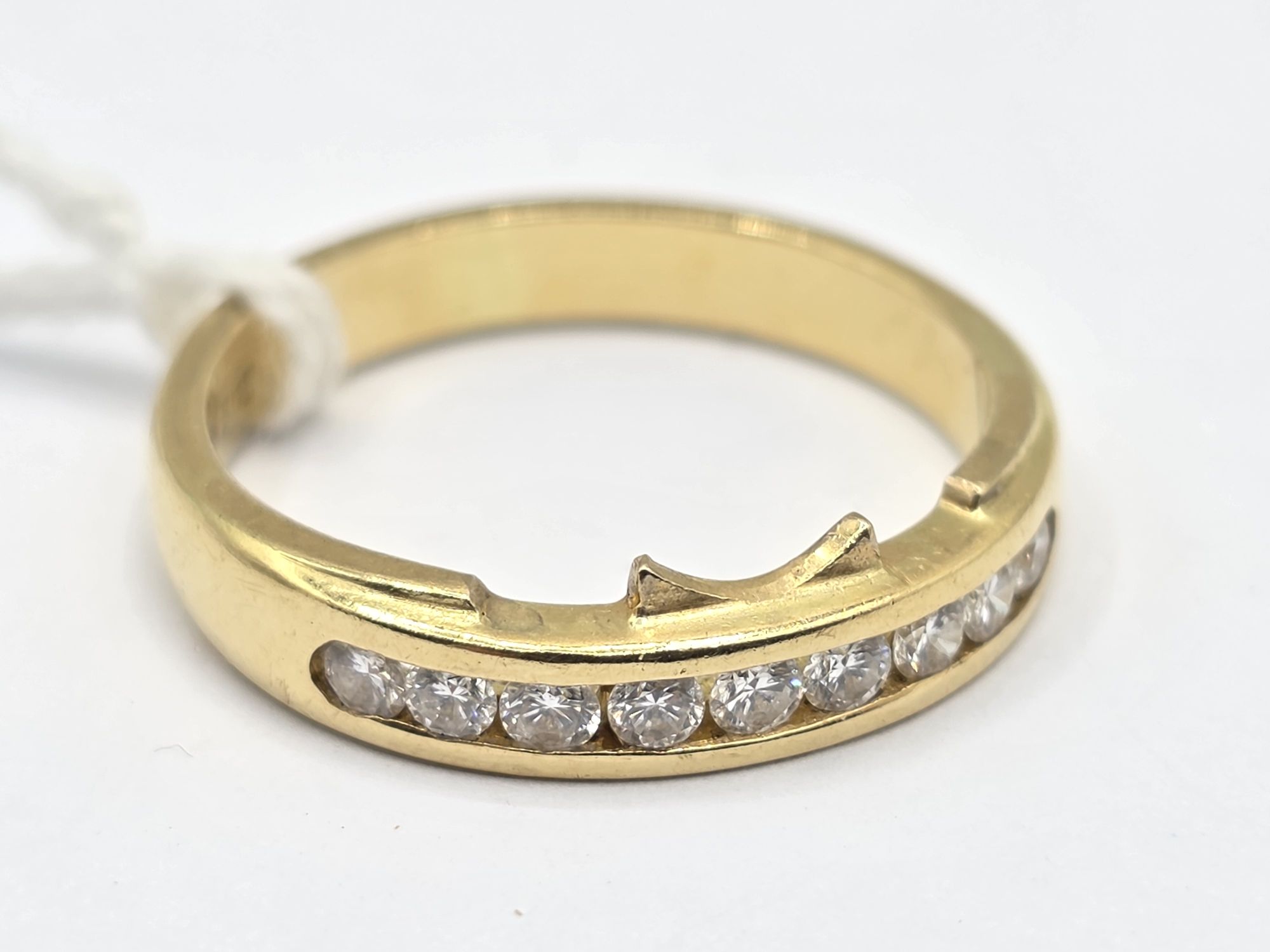 18ct Gold Diamond Ring