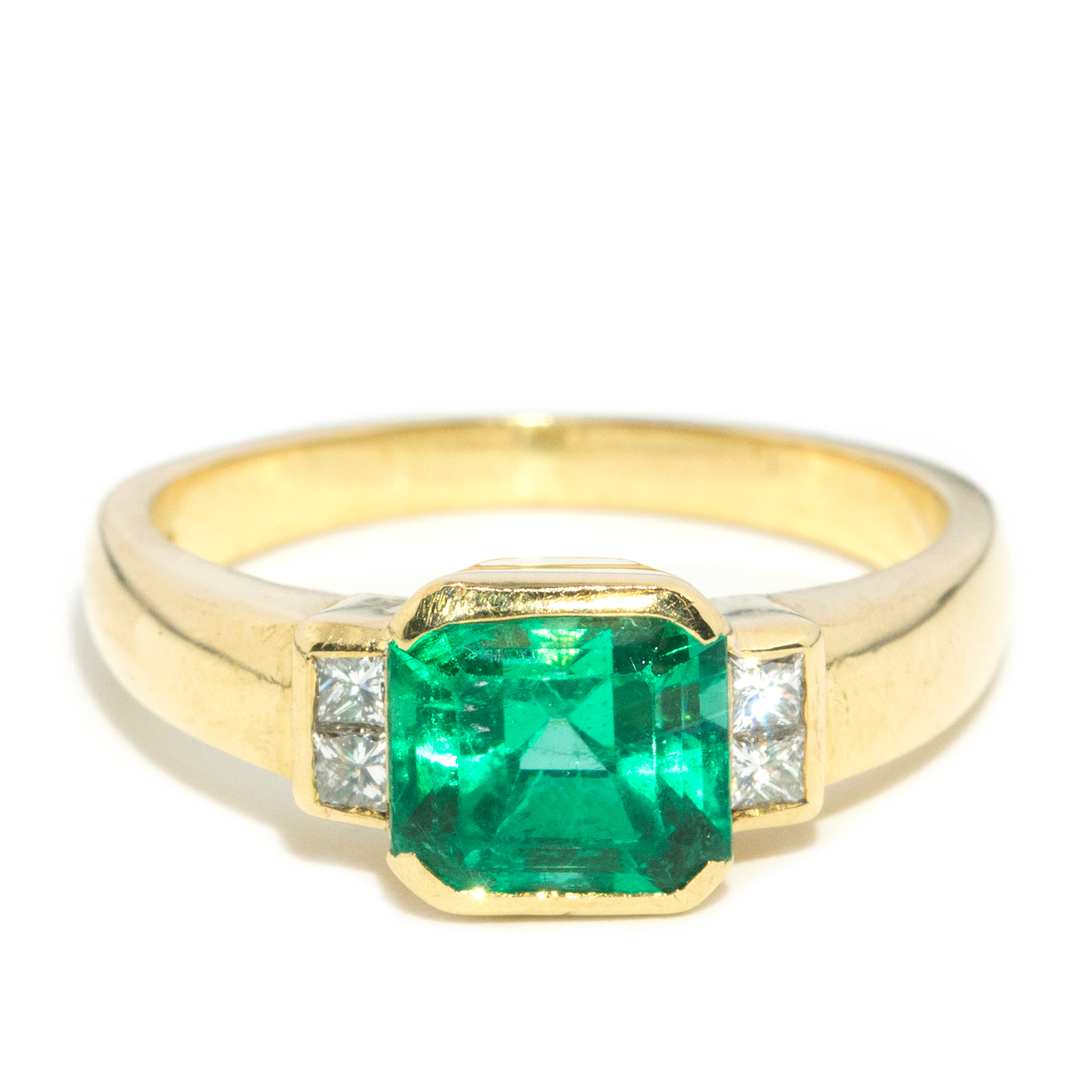 103 · 2.75 carat Emerald & Diamond Ring in 18ct Gold