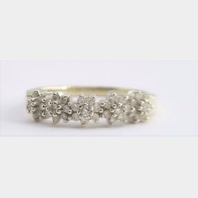 WHITE GOLD FLOWER PATTERN RING WITH 0.400CTS DIAMONDS COLOUR IJ CLARITY SI - 51543/39