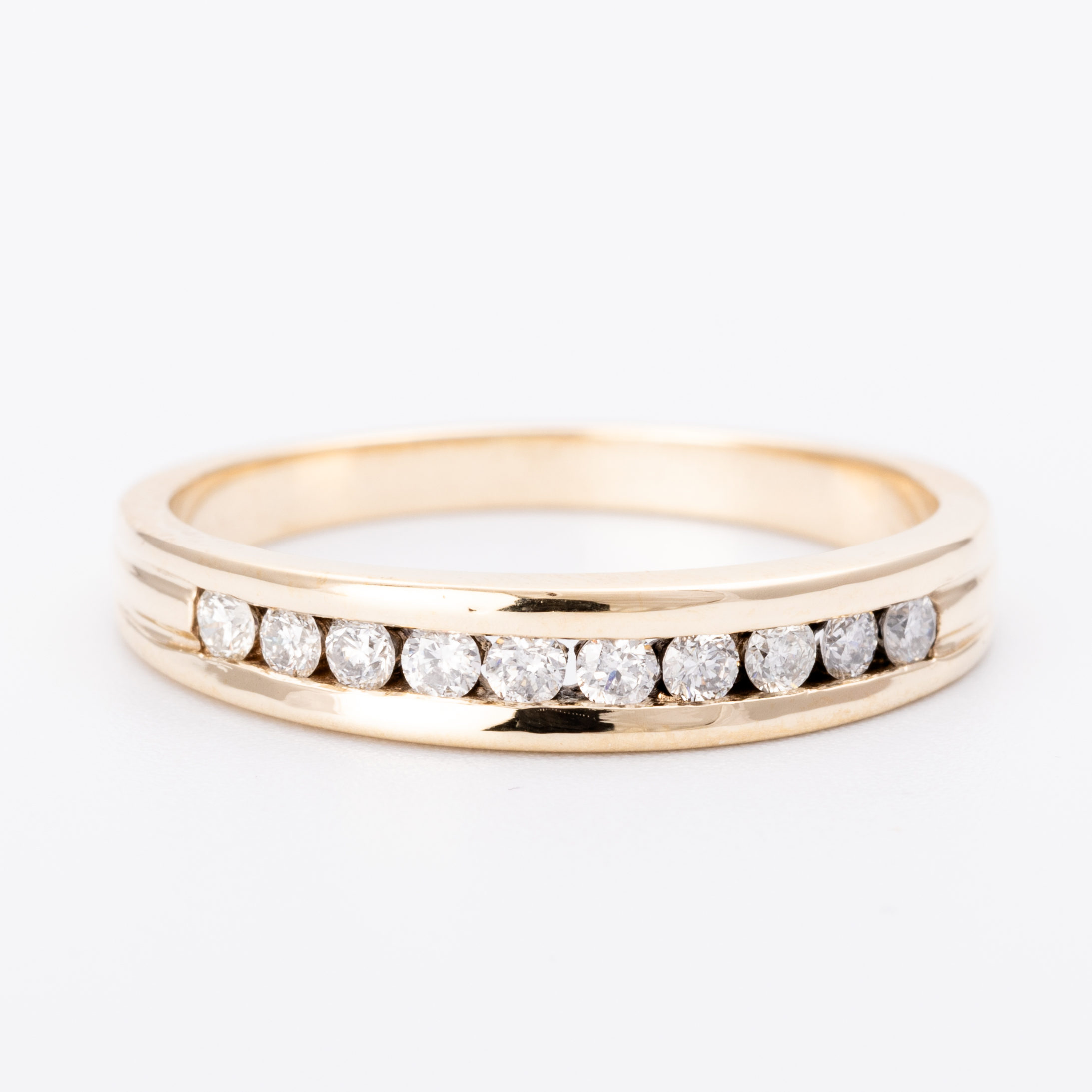 0.25 Carat Diamond Set Band 9ct Gold