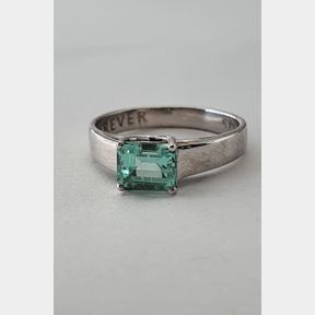 18CT WHITE GOLD RING WITH 1.620CT TOURMALINE - 51620/037
