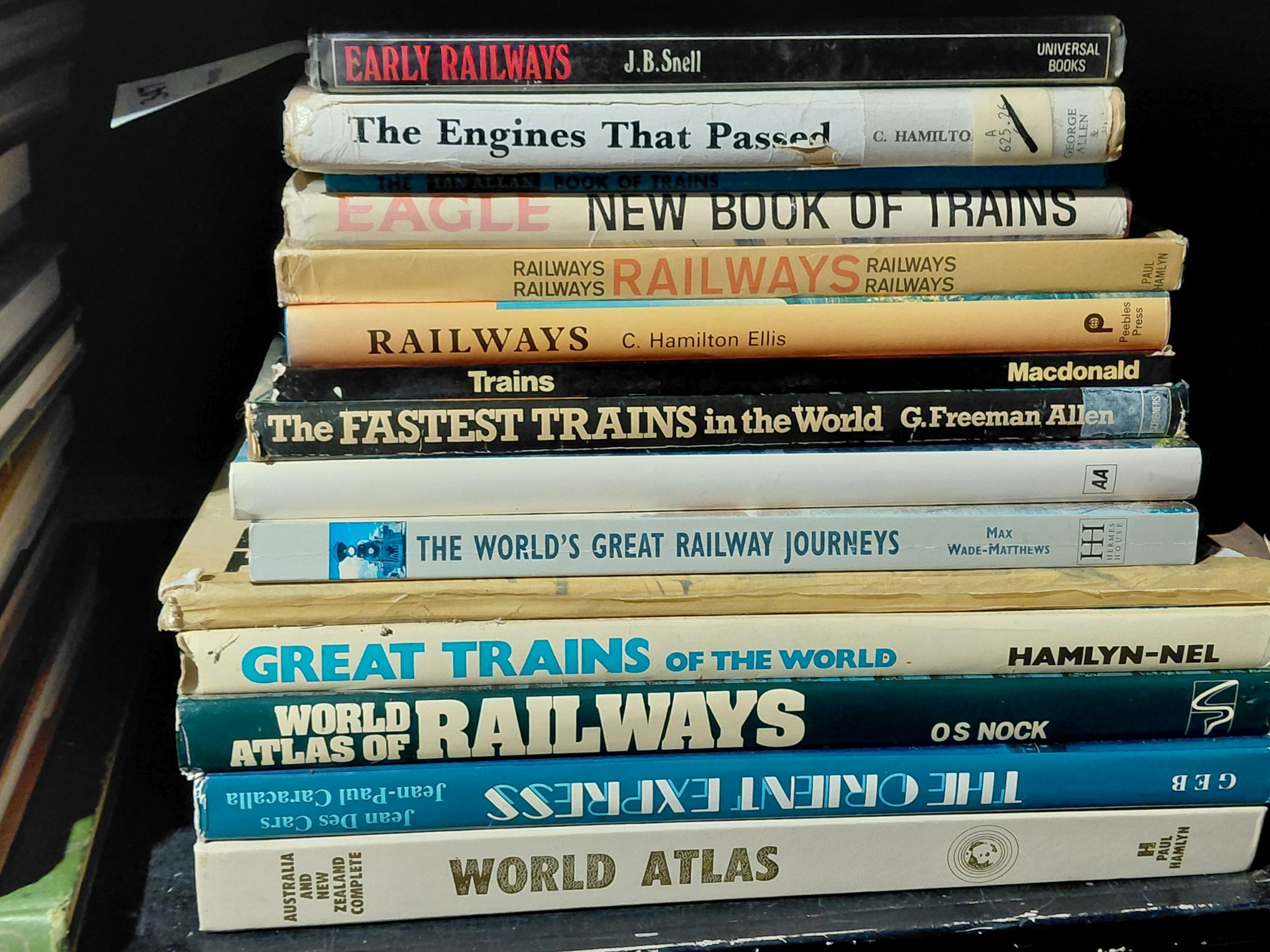 347 · BOOKS - TRAINS