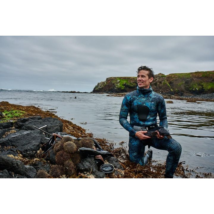 AN ONLINE CLASS WITH TOM HISHON OF KINGI