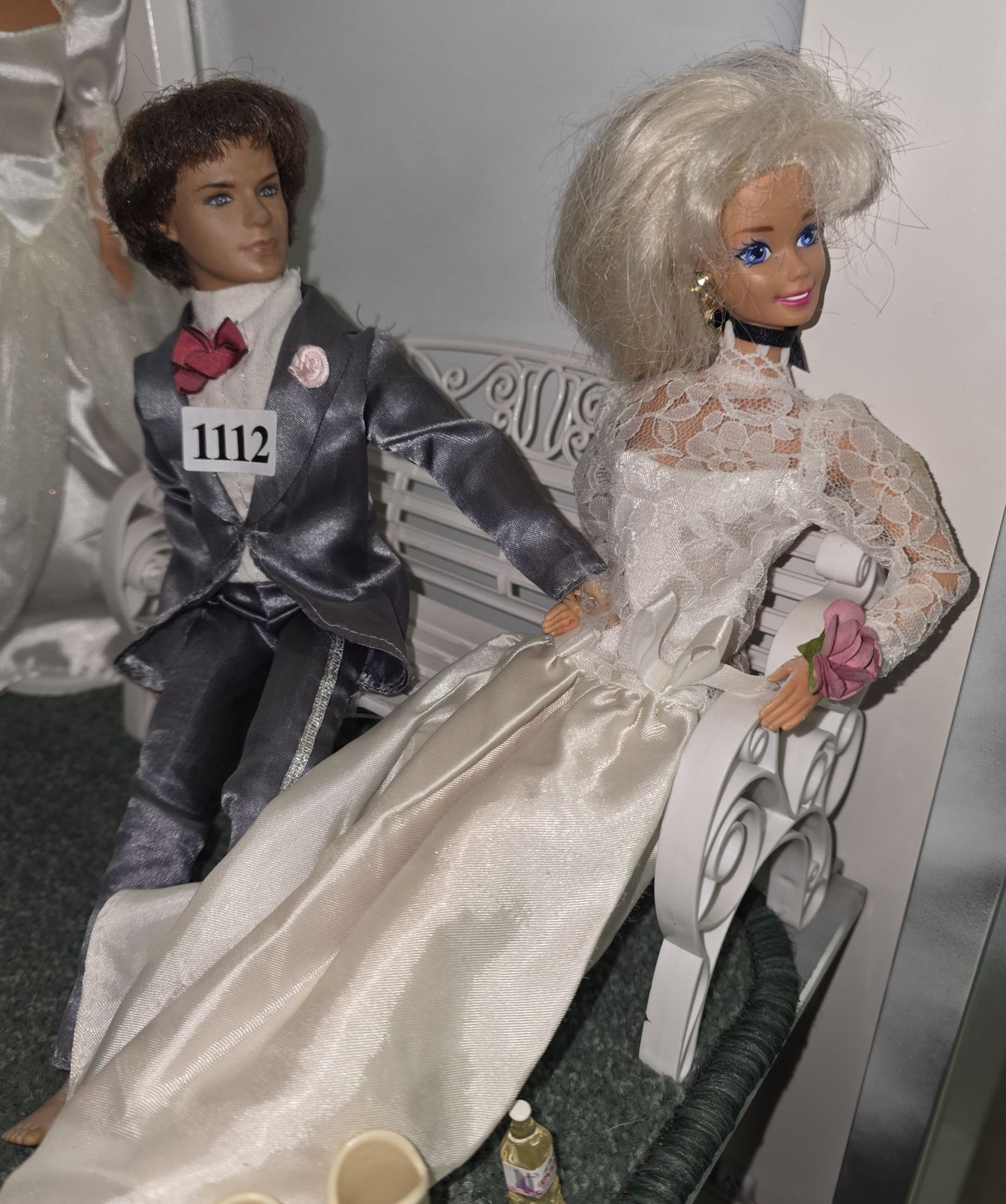 1112 · BARBIE DOLLS