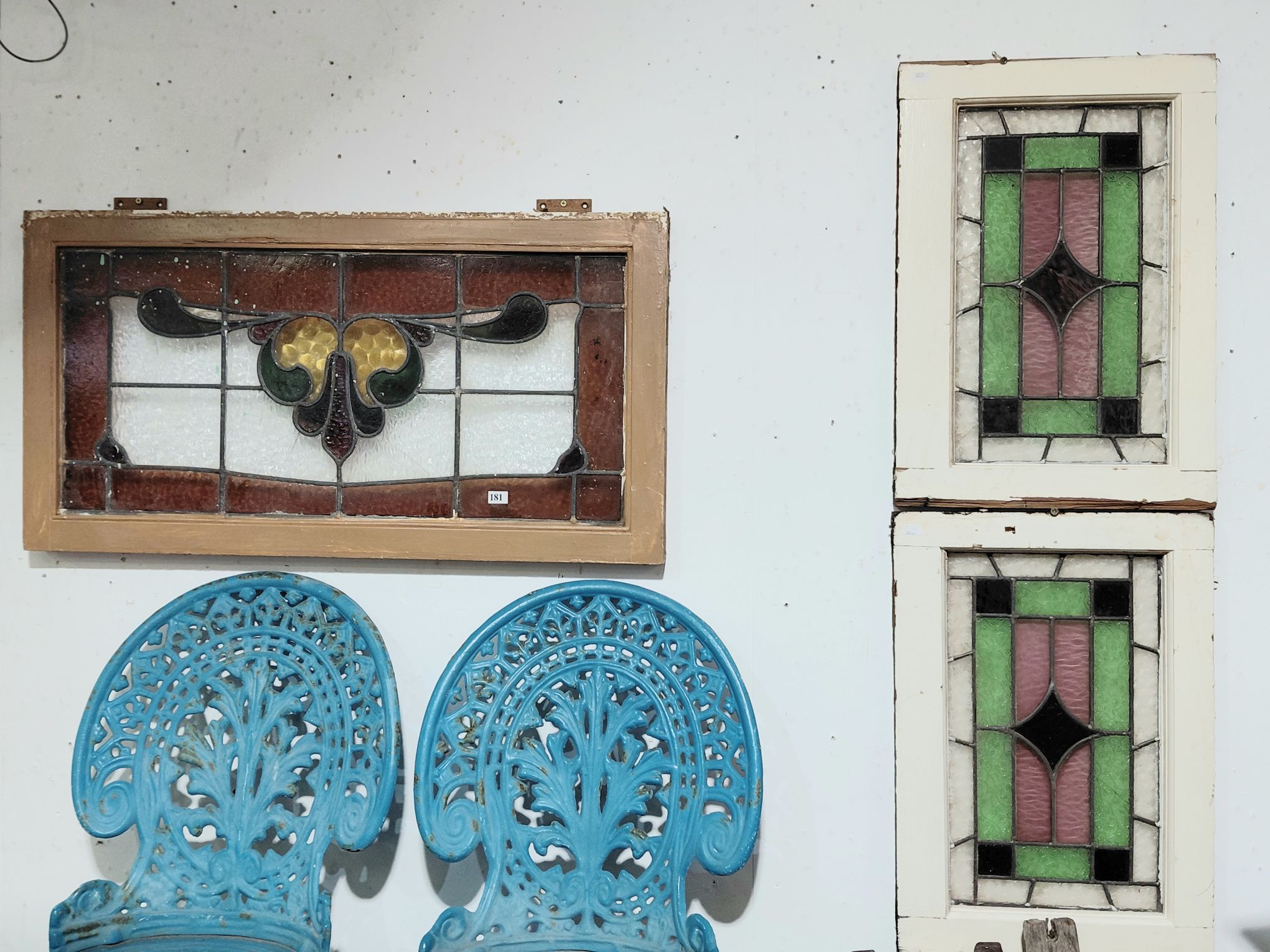 181 · 3 LEADLIGHT WINDOWS