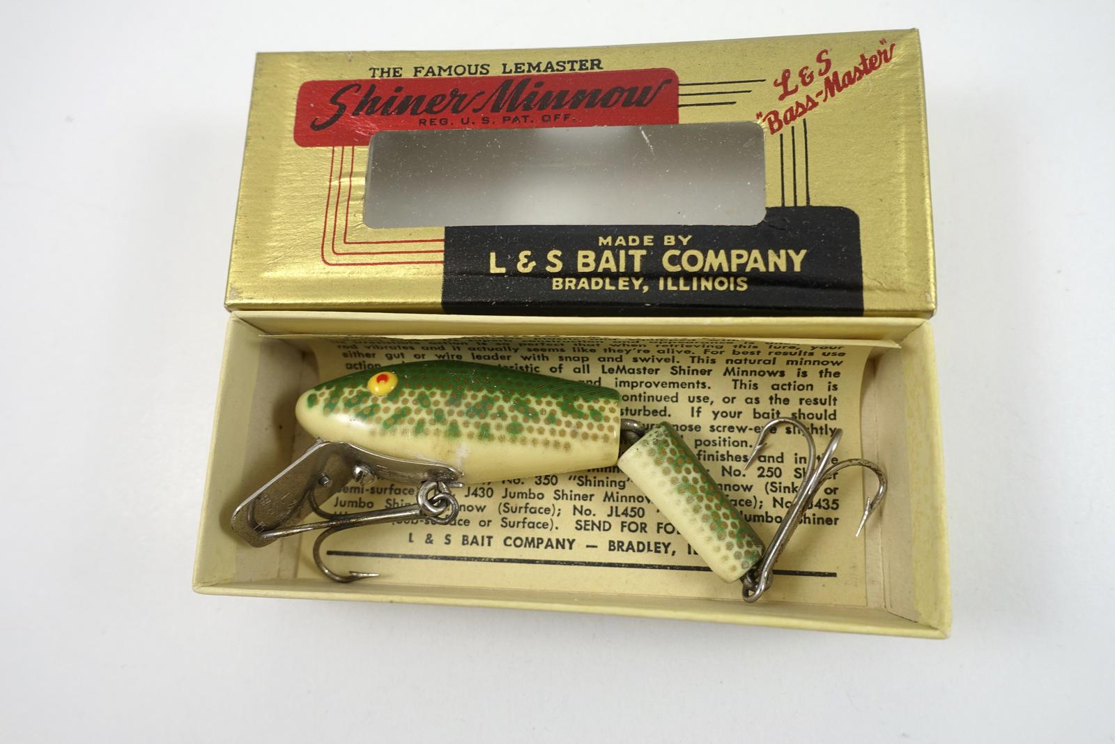 Opaque Eye L & S Bassmaster in Transition Box