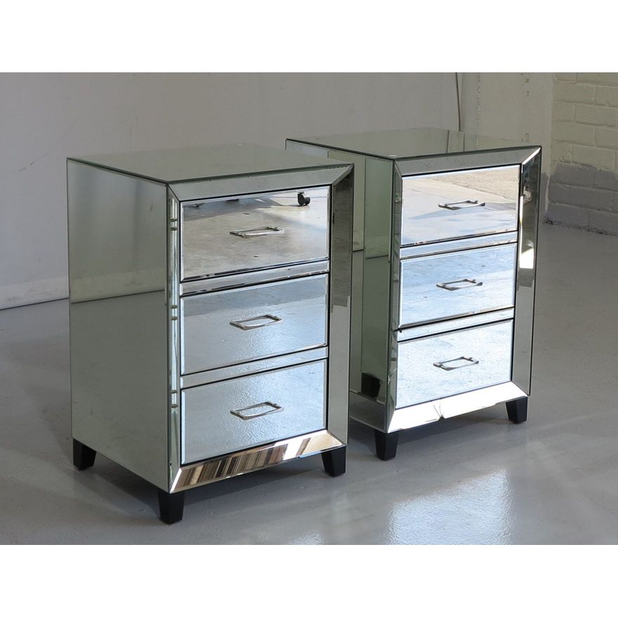 PAIR OF MIRRORED PEDESTALS