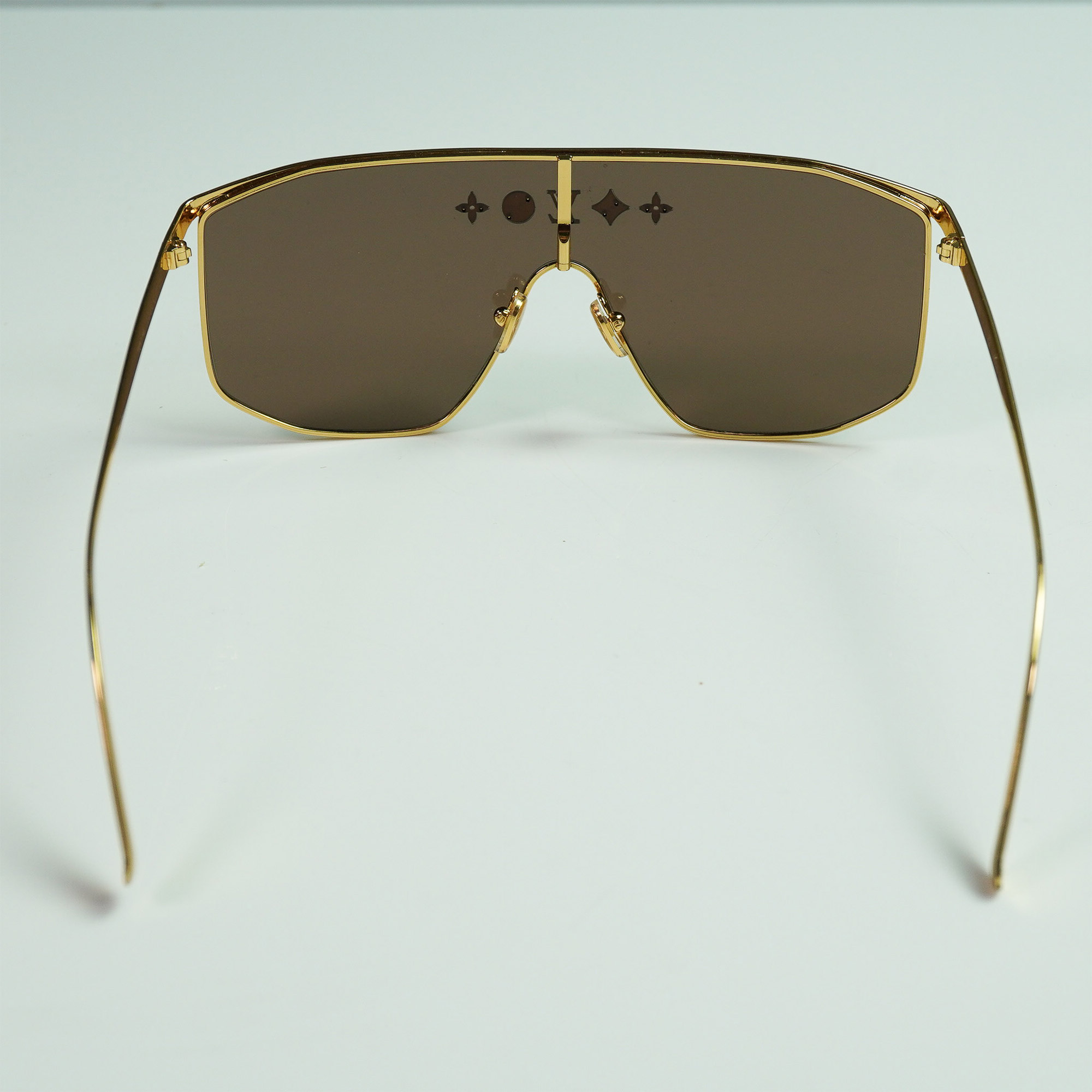 Louis Vuitton Cyclone Sunglasses Z1717U - Gold Monogram | Lion and
