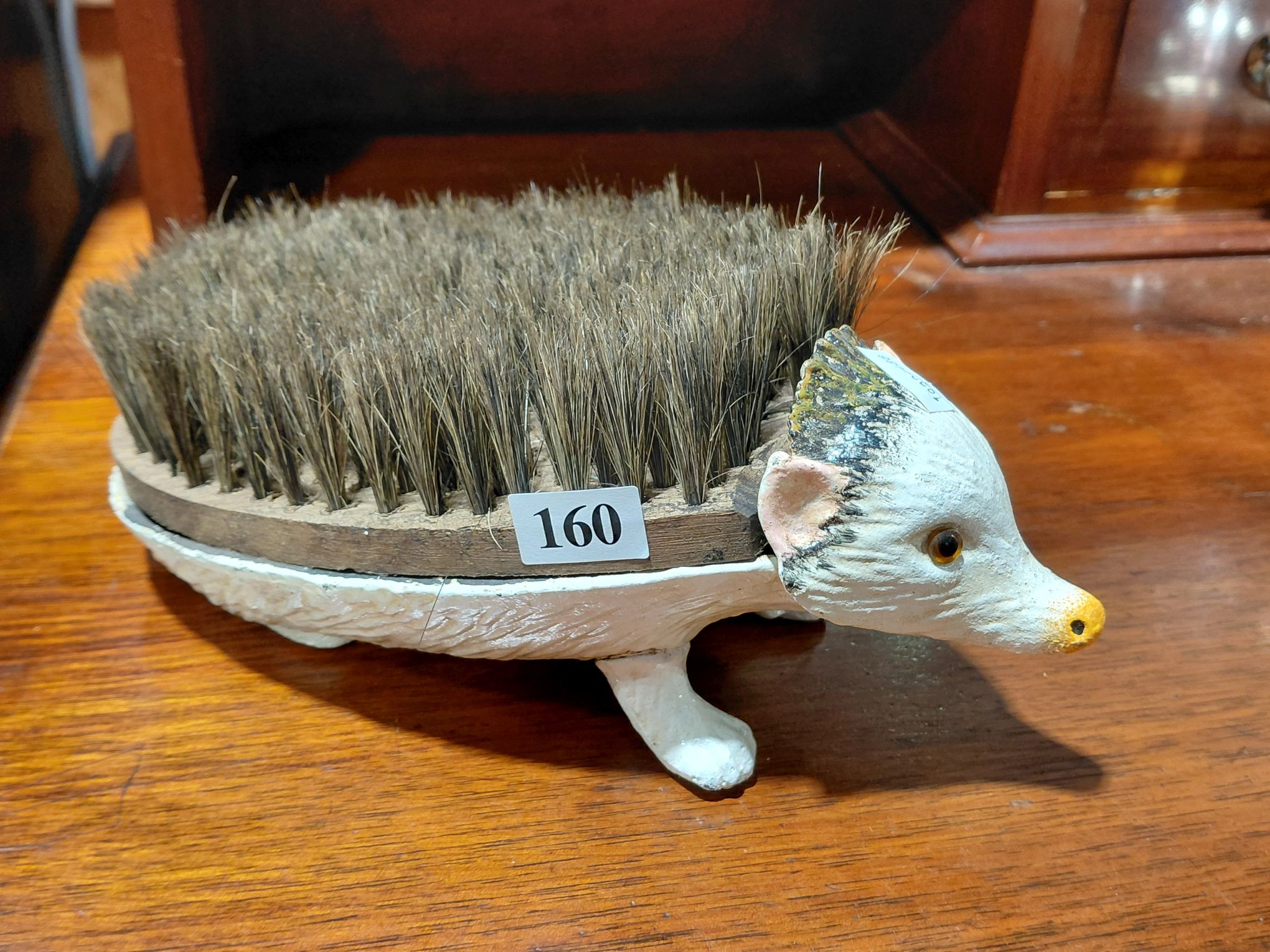 160 · HEDGEHOG BOOT BRUSH