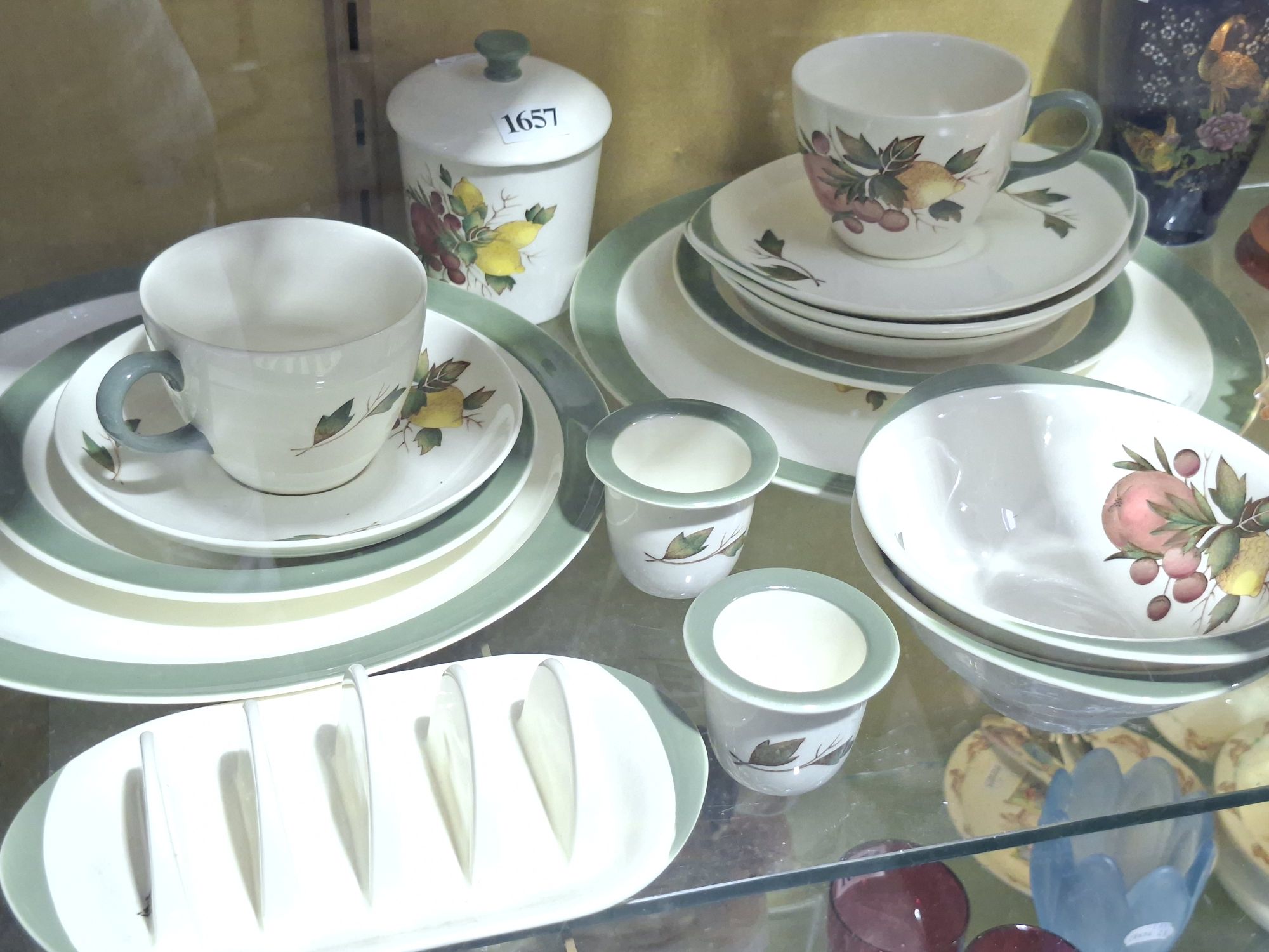 WEDGWOOD 'COVENT GARDENS' BREAKFAST SET