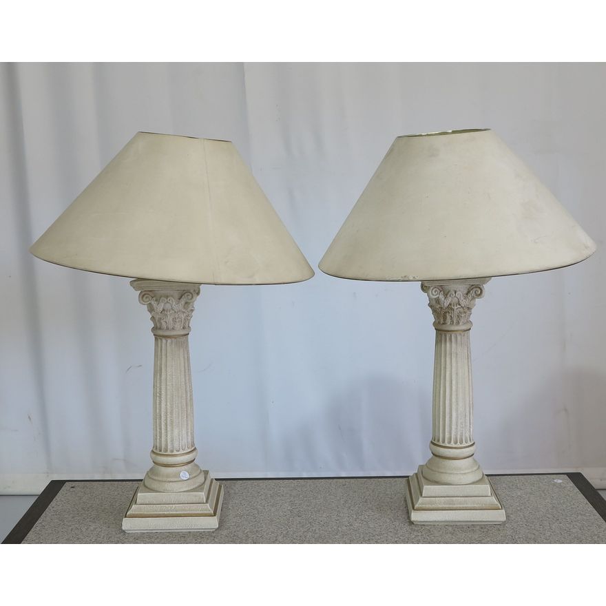 PAIR OF CERAMIC TABLE LAMPS