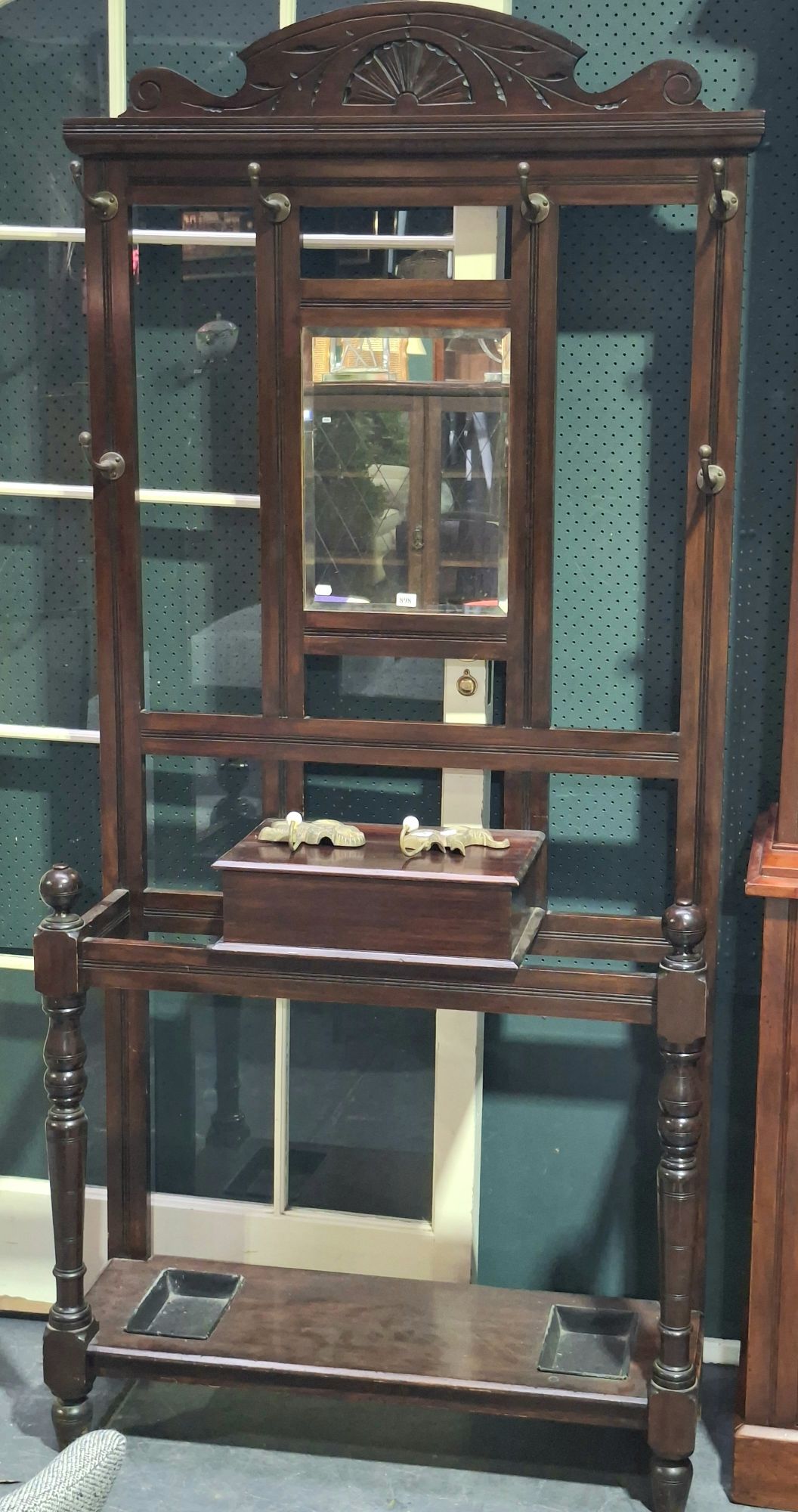 HALLSTAND