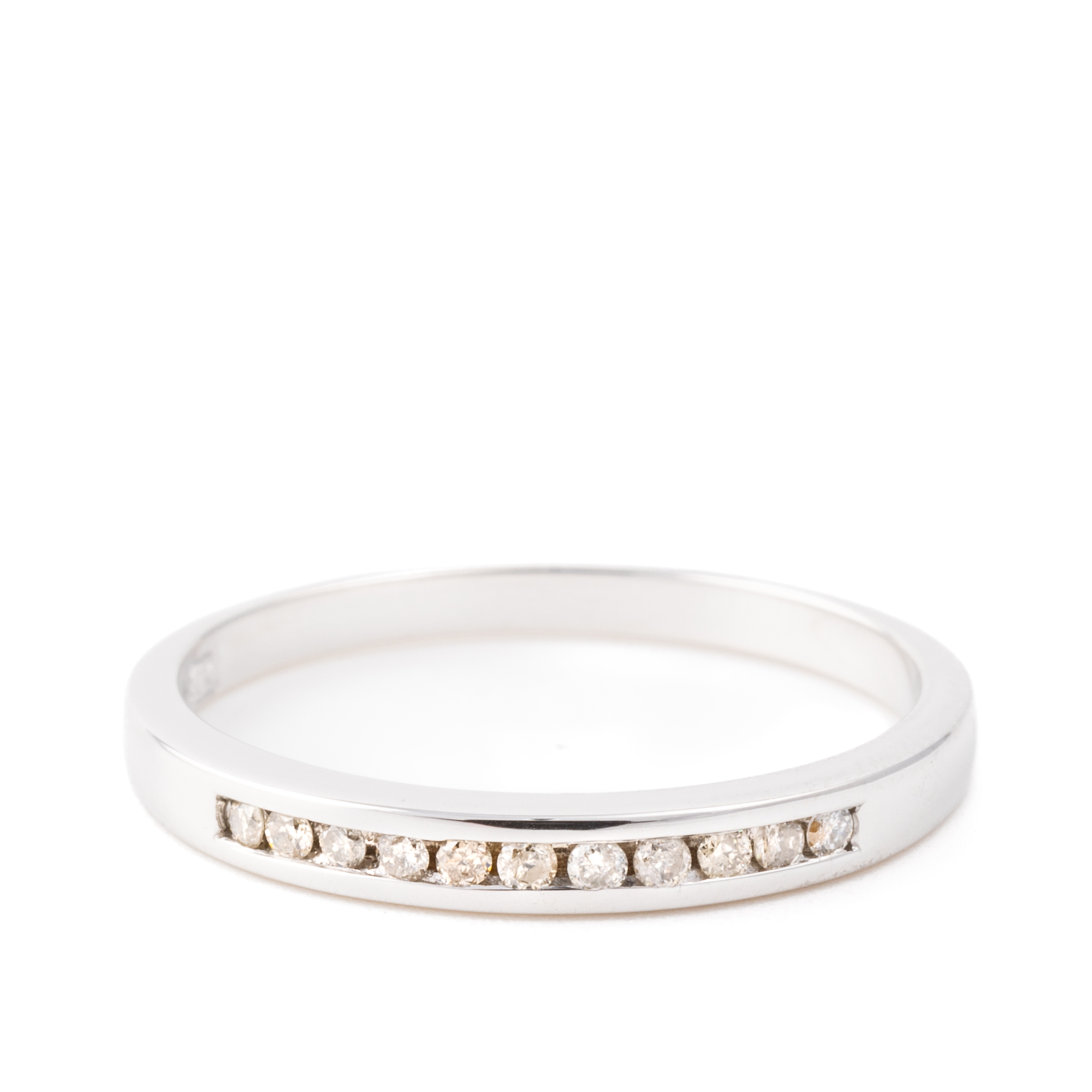15 · Diamond 18ct Gold Ring
