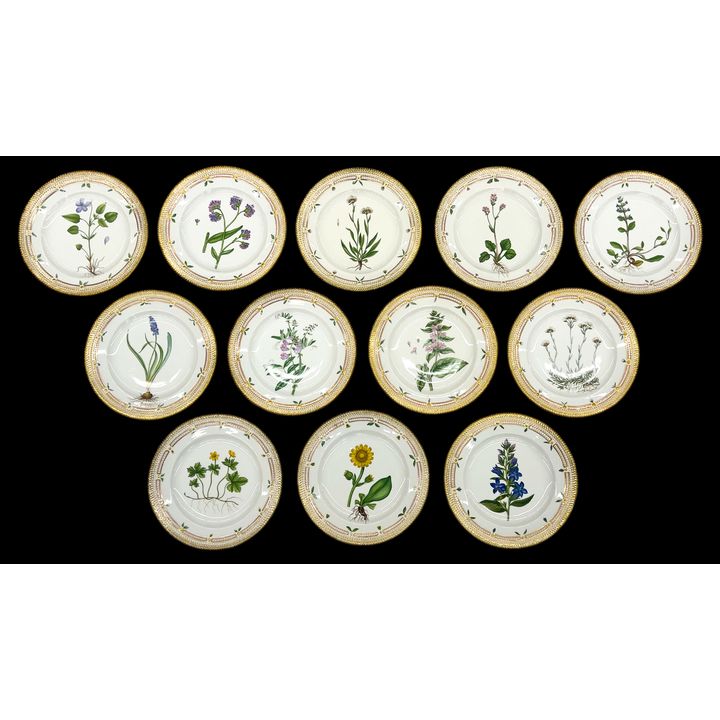Set 12 Royal Copenhagen Flora Danica Plates