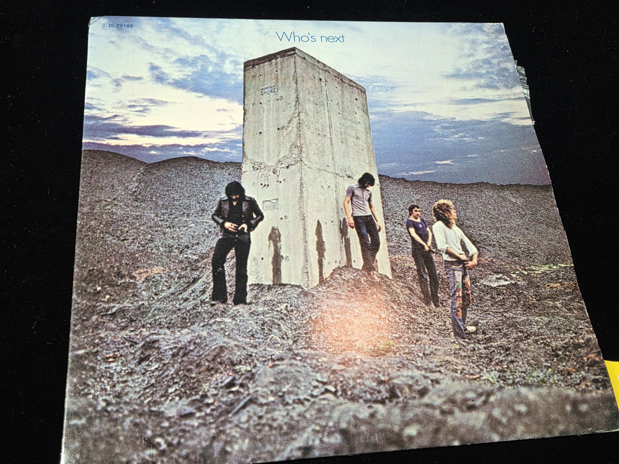 412 · THE WHO