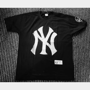 NY YANKEES BLACK/SILVER TEE - XXL - 51634/2761