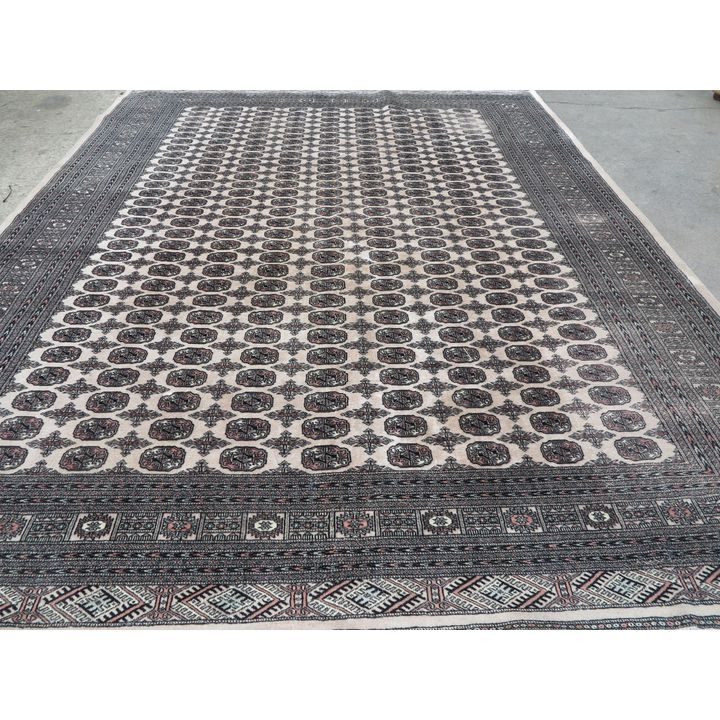 LARGE PAKISTANI CARPET