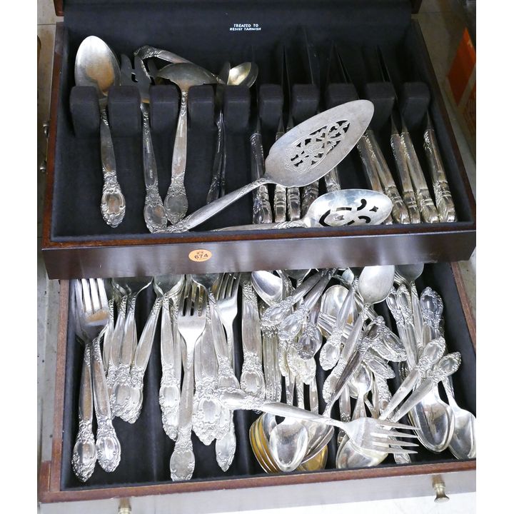 Set Community Silverplate Flatware