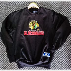 CHICAGO BLACKHAWKS PULLOVER - M ( FITS AS S) - 51634/530