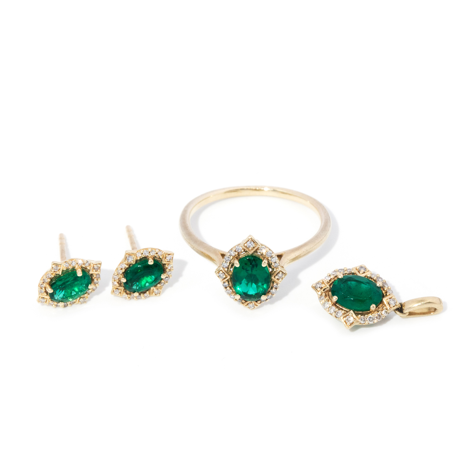 10 carat gold, diamond and synthetic emerald jewellery set