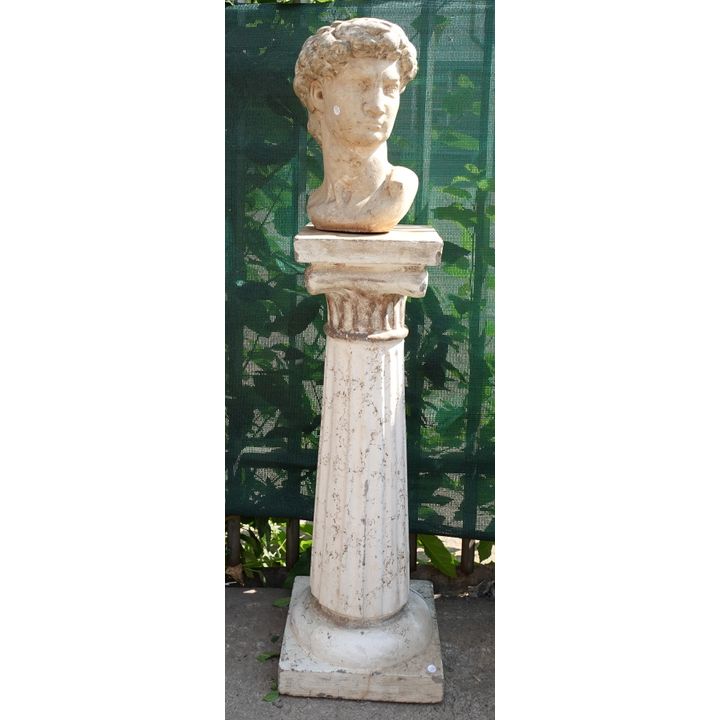 CONCRETE PILLAR AND BUST