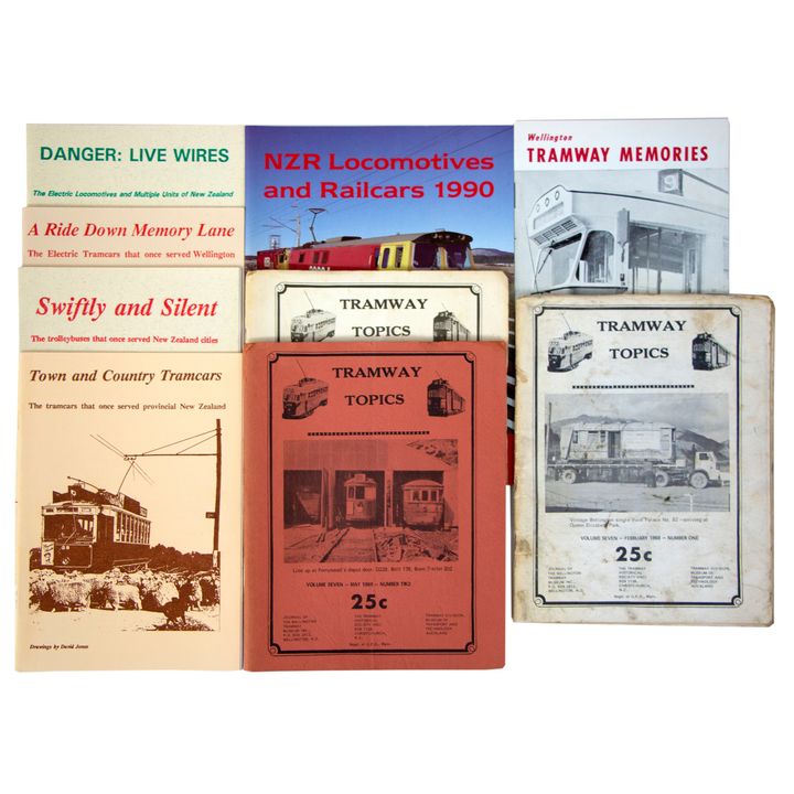 SOUTH ISLAND MOTORIST'S GUIDES