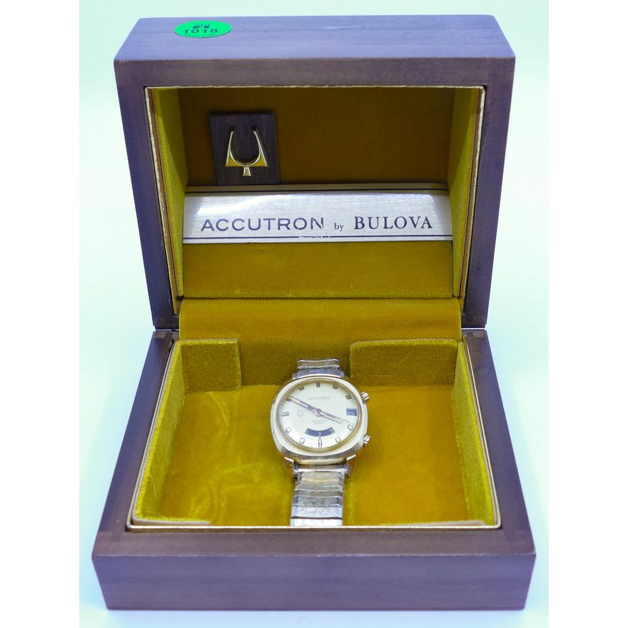 Vintage Men's Accutron 14k Astronaut Mark II Wristwatch